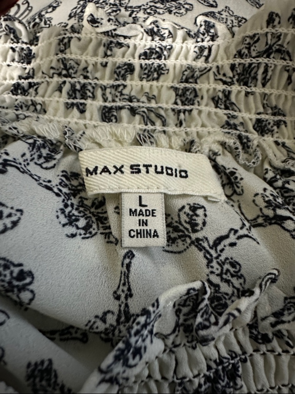 Max Studio Ruffle Sleeve Off-Shoulder Floral Peasant Blouse in Ivory & Black L - Picture 6 of 7